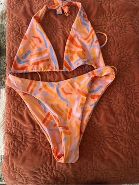 Aurelle Women's Pastel Abstract Print Halter Bikini - Peach Multi
